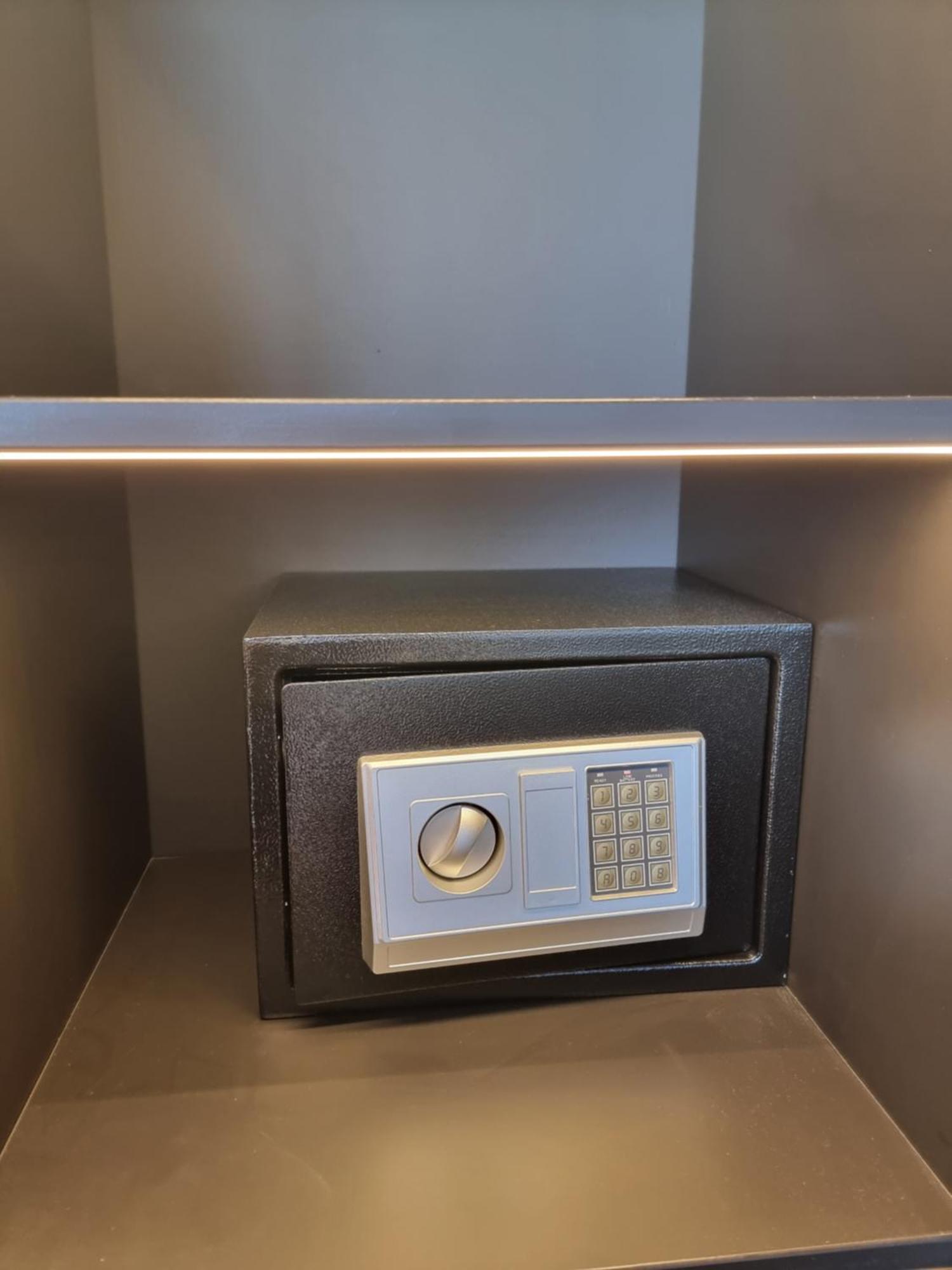 Premium Apartment In Porta Batumi Tower Luaran gambar