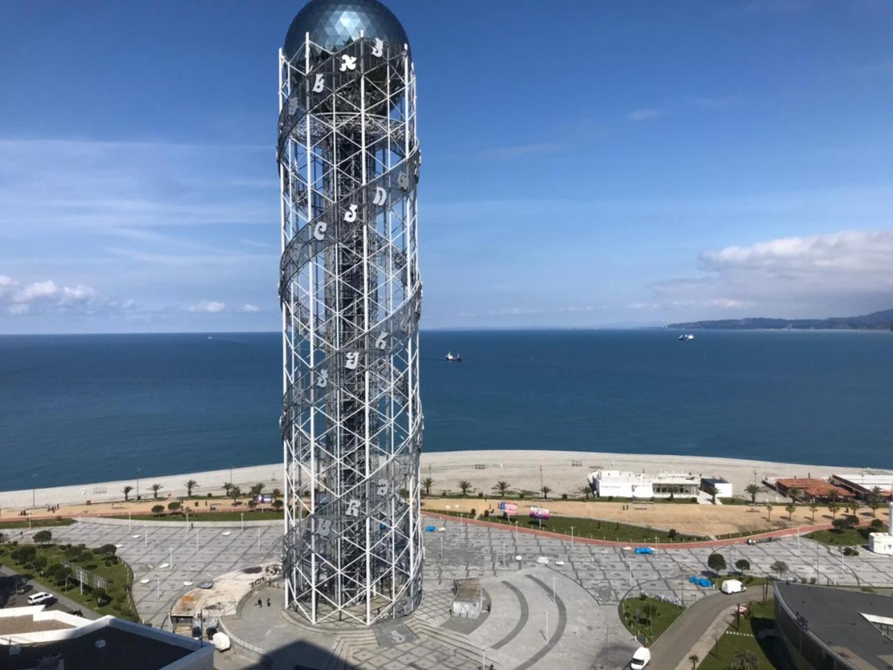 Premium Apartment In Porta Batumi Tower Luaran gambar