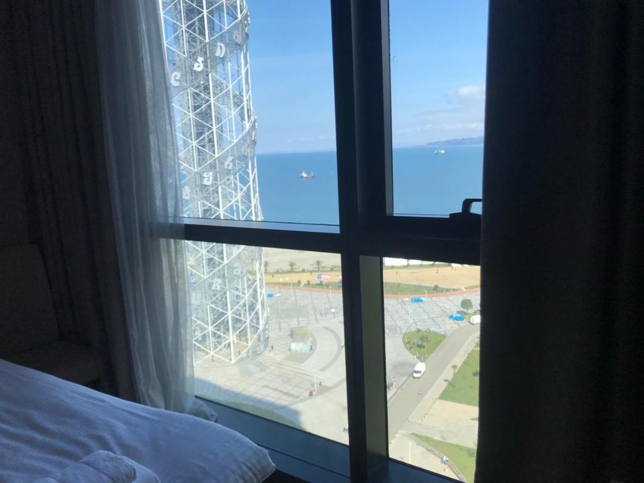 Premium Apartment In Porta Batumi Tower Luaran gambar