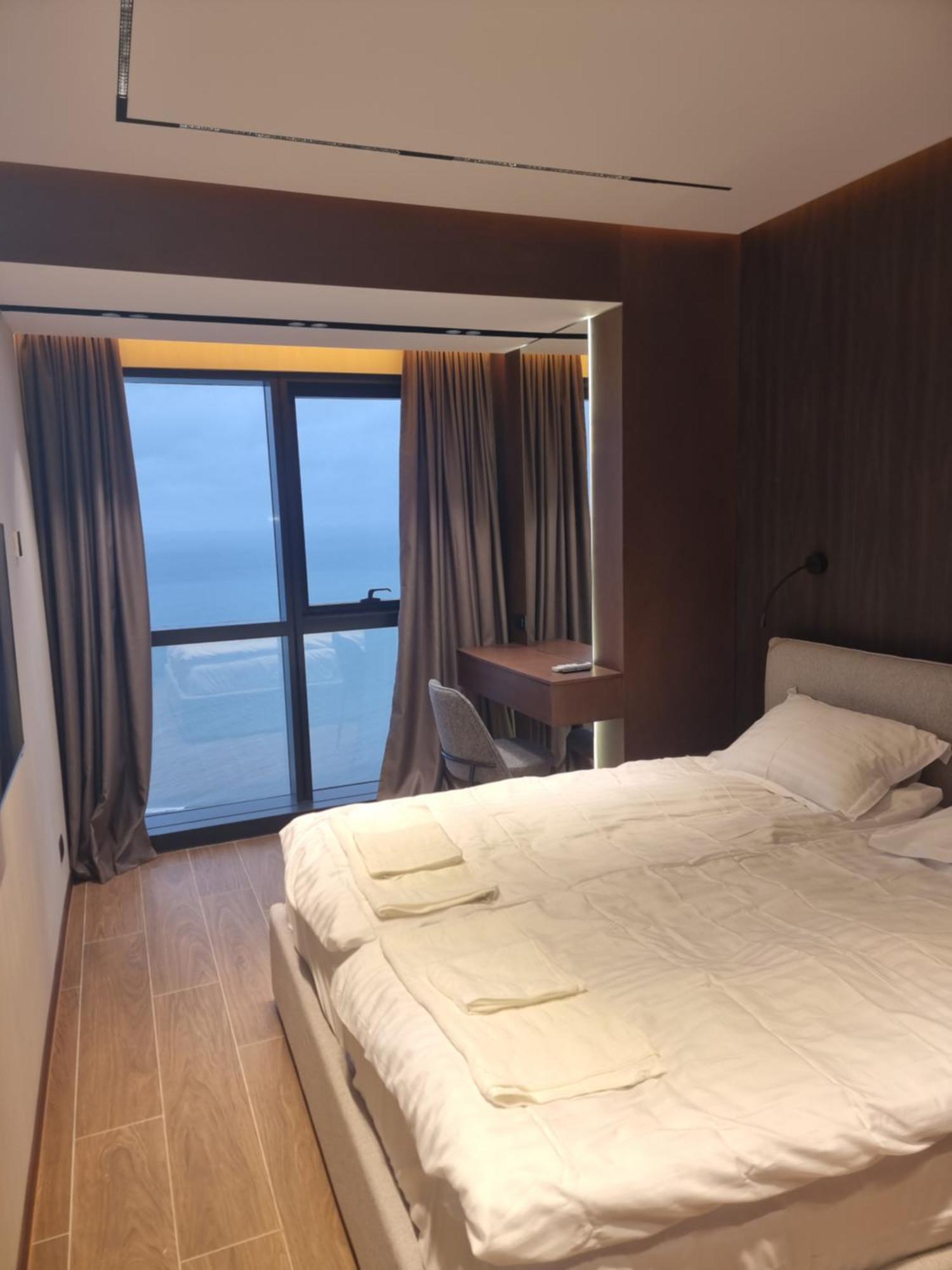 Premium Apartment In Porta Batumi Tower Luaran gambar