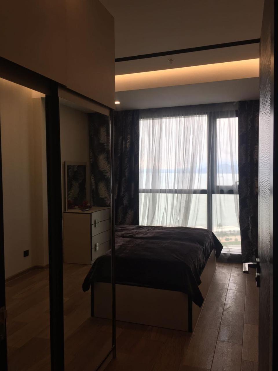 Premium Apartment In Porta Batumi Tower Luaran gambar