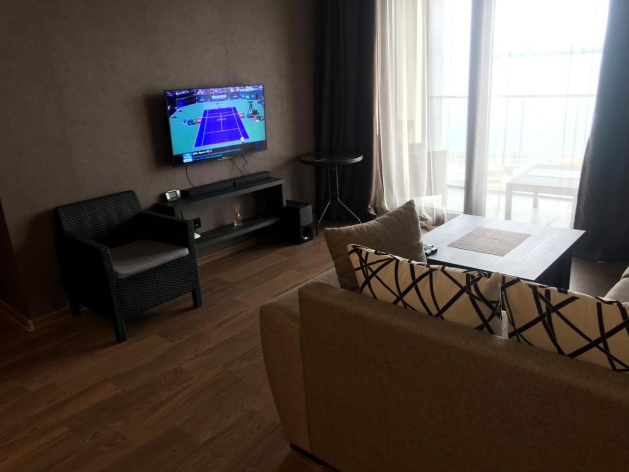 Premium Apartment In Porta Batumi Tower Luaran gambar
